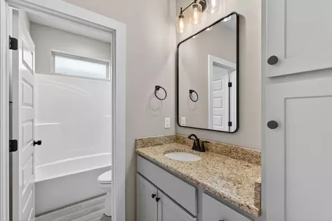 Bath - 125 Sitka Loop, Haughton, LA 71037 photo 2 of 2