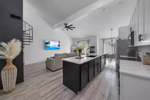 6738 Eastridge Dr #101, Dallas, TX 75231