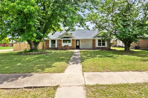 1518 Reisen Dr, Garland, TX 75040