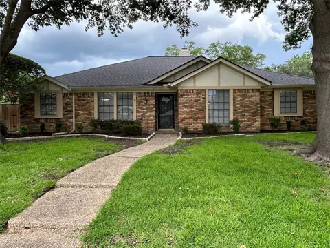 5012 Andover Dr, Plano, TX 75023