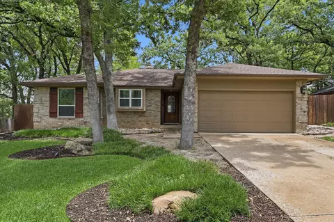 411 Lake Vis E, Highland Village, TX 75077