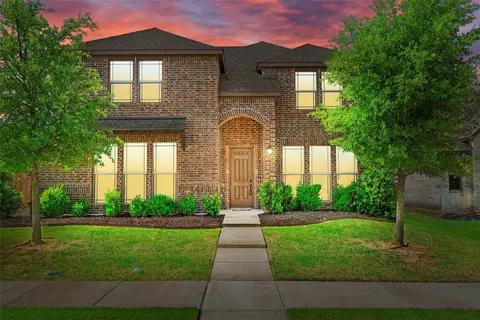 104 Laurel Oak Dr, Red Oak, TX 75154