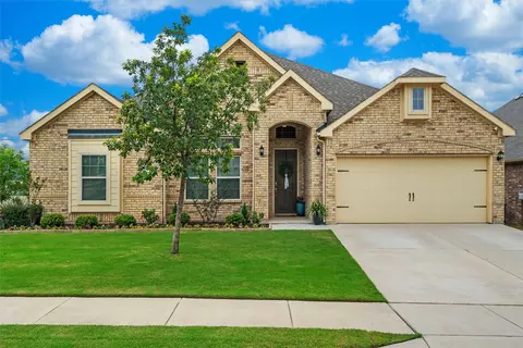 8628 Cloudyway Dr, Fort Worth, TX 76123