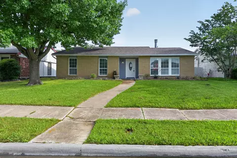 9017 Millwood Dr, Rowlett, TX 75088
