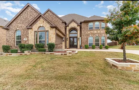 8010 Graystone Dr, Sachse, TX 75048