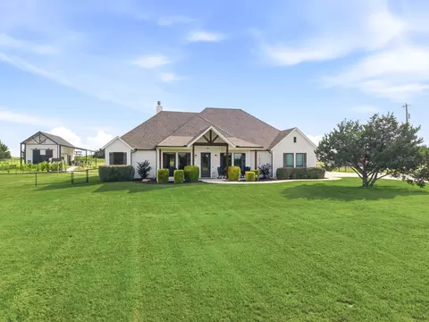 103 Old Decatur Rd, Decatur, TX 76234