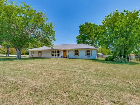 20 Lee Dr, Heath, TX 75032