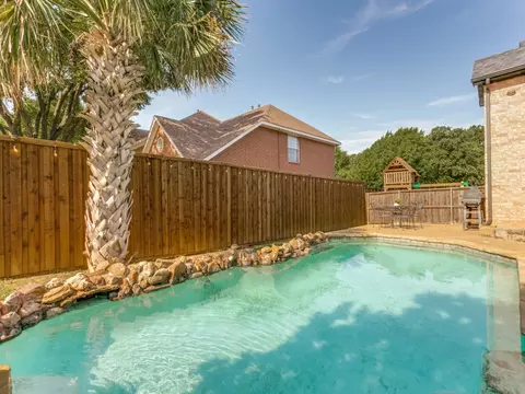 2821 Saint Andrews Dr, Flower Mound, TX 75022