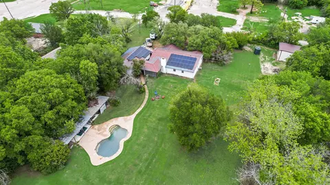 1809 N Trinity Rd, Denton, TX 76208