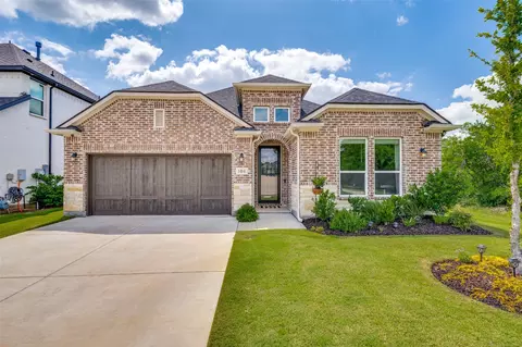 104 Lakeview Dr, Oak Point, TX 75068