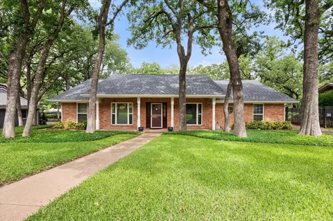 3307 Yellowstone Dr, Arlington, TX 76013