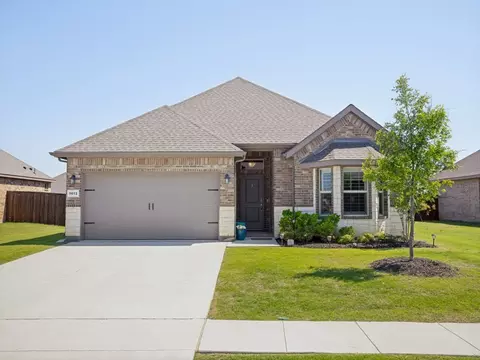 1612 Reed Dr, Krum, TX 76249