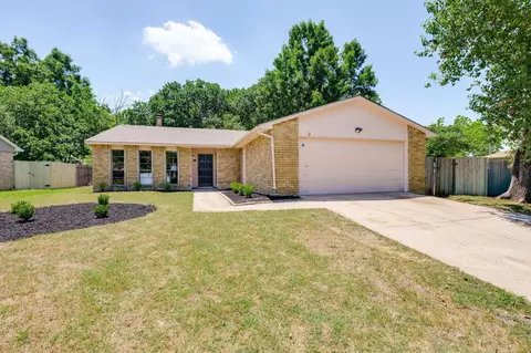 7500 Kingsmill Ter, Fort Worth, TX 76112