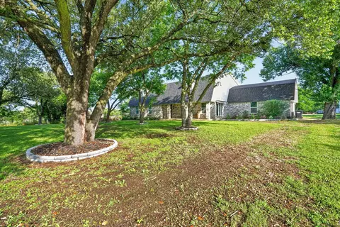 4041 Burleson Retta Rd, Burleson, TX 76028