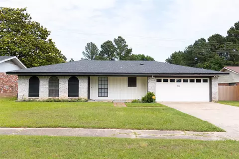 9213 Scotch Pine Dr, Shreveport, LA 71118