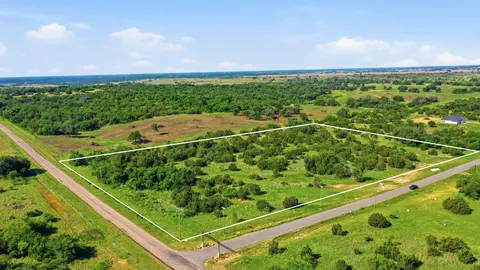 100 Gilmore Ct, Lipan, TX 76462