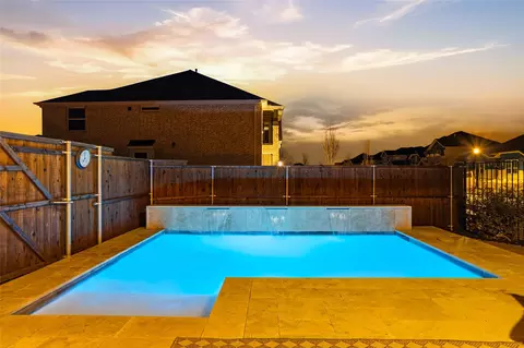 8597 Amethyst Ln, Frisco, TX 75036