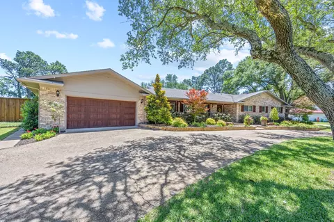 5 Haynes Cir, Terrell, TX 75160