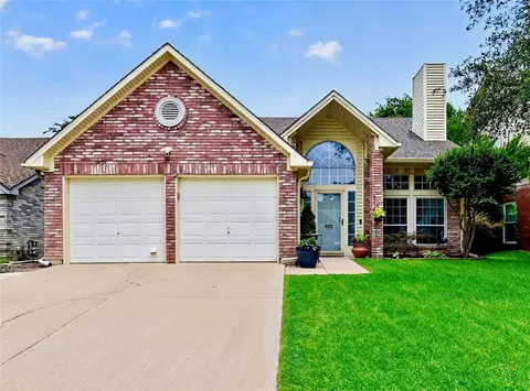 4713 Bracken Dr, Fort Worth, TX 76137