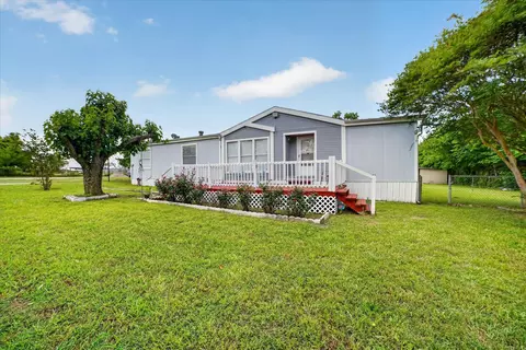 1431 Frierson Rd, Kaufman, TX 75142
