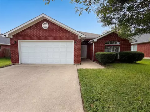 5432 Nuthatch St, Dallas, TX 75236