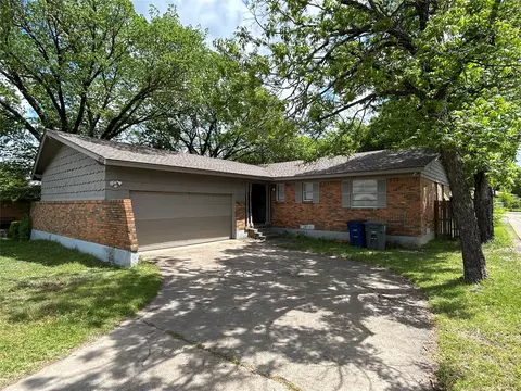 4712 Mark Trail Way, Dallas, TX 75232