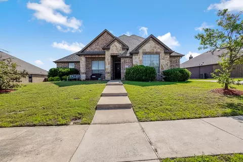 3206 Meadow Ridge Dr, Midlothian, TX 76065