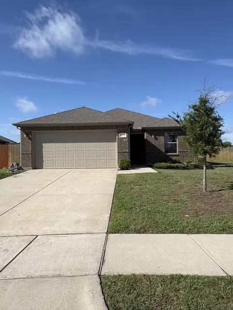 1433 Brindle Dr, Greenville, TX 75402