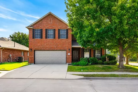 1229 Hickory Bend Ln, Fort Worth, TX 76108
