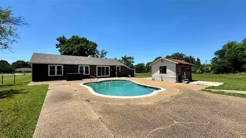 Exterior - 1118 Griffith Ave, Terrell, TX 75160 photo 2 of 5