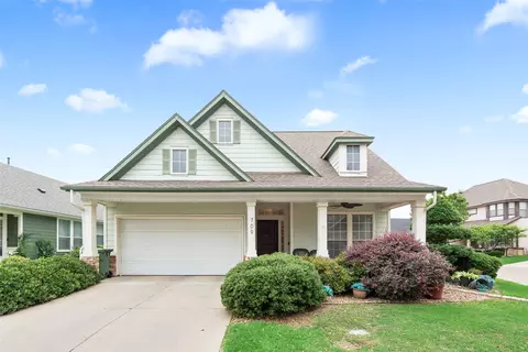 709 Creek Walk Pl, Arlington, TX 76015