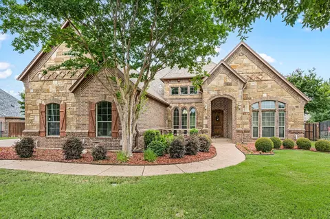1341 Whisper Willows Dr, Haslet, TX 76052