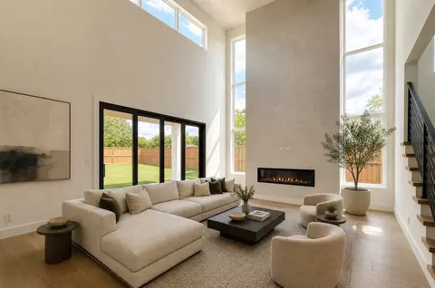 3559 Durango Dr, Dallas, TX 75220
