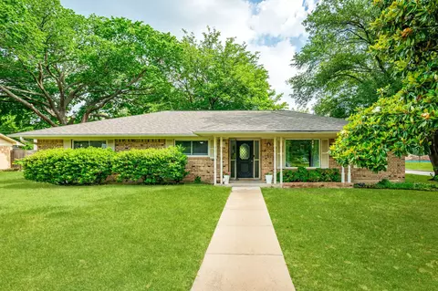 302 Magnolia St, Denton, TX 76201