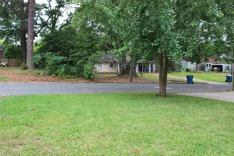 Exterior - 515 Davis St, Minden, LA 71055 photo 5 of 20