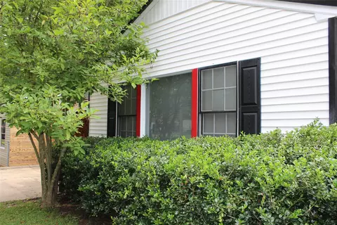 Exterior - 515 Davis St, Minden, LA 71055 photo 4 of 20