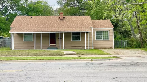 915 N Virginia St, Terrell, TX 75160