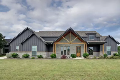 242 Coalson Xing, Azle, TX 76020