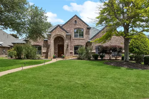 941 Thomas Crossing Dr, Burleson, TX 76028