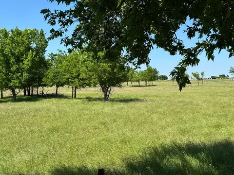 4444 Belz Rd, Sanger, TX 76266