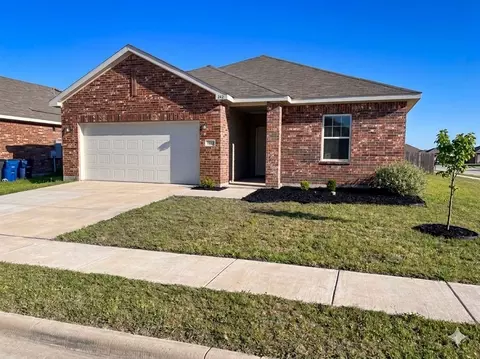 794 Yorkshire Dr, Lavon, TX 75166