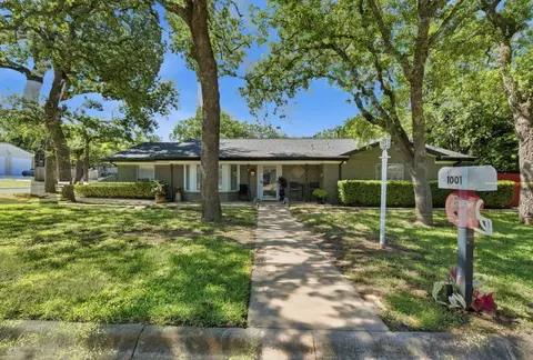 1001 NW 11th St, Mineral Wells, TX 76067