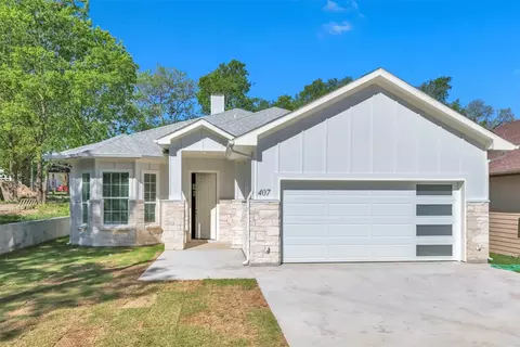 407 Henderson St, Bonham, TX 75418
