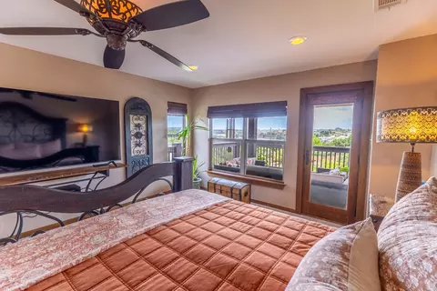 Bedroom - 7060 Hells Gate Loop, Strawn, TX 76475 photo 2 of 6