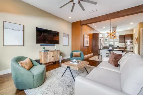 4610 Steel St, Dallas, TX 75219