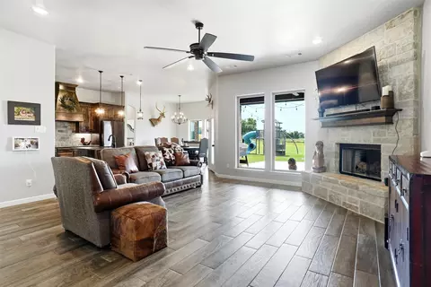 Living - 1027 Hope Ct, Boyd, TX 76023 photo 1 of 2