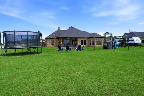 Exterior - 1027 Hope Ct, Boyd, TX 76023 photo 4 of 6