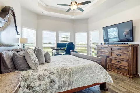 Bedroom - 1027 Hope Ct, Boyd, TX 76023 photo 3 of 5