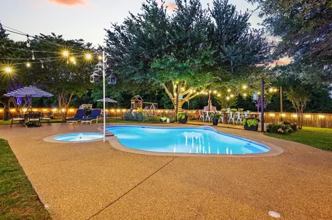 981 County Road 4918, Trenton, TX 75490