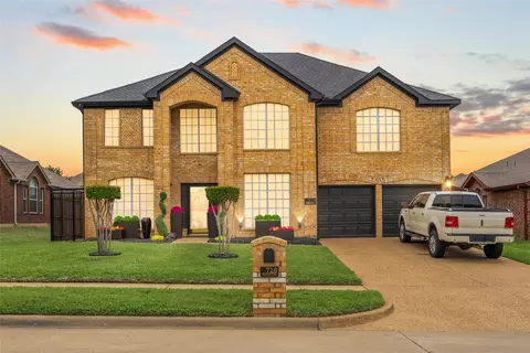 716 Mulberry Ln, Desoto, TX 75115